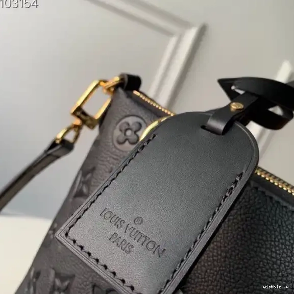 WIS MM V TOTE LOUIS VUITTON 0430